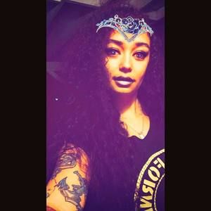 Meet your Posher, Daisey